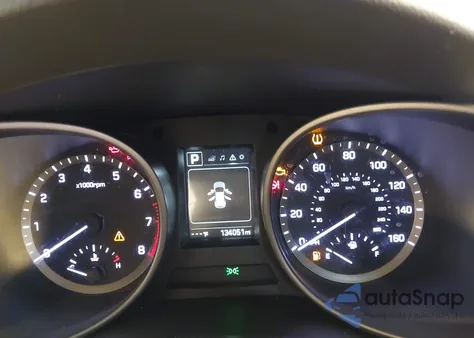 2018 Hyundai Santa Fe Sport 2.4L from USA, damaged, VIN 5NMZUDLBXJH054570